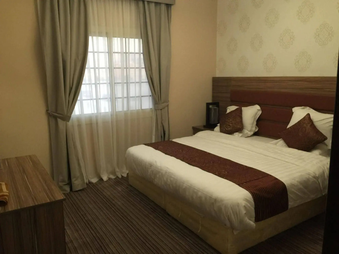 La Fontaine Al Hamra Suites