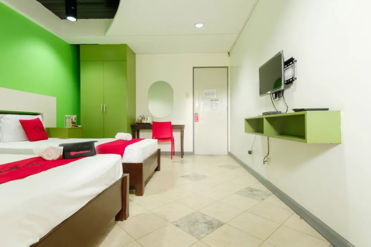 Reddoorz Near Waltermart Subic
