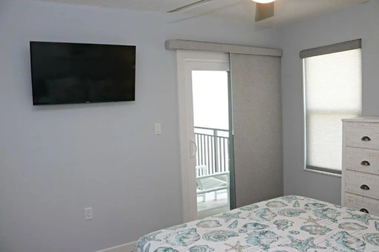 Island South 35