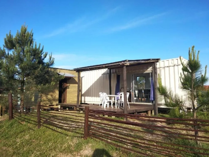 2 Bedrooms Cottage