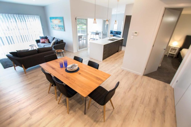 4 Bedrooms Cottage