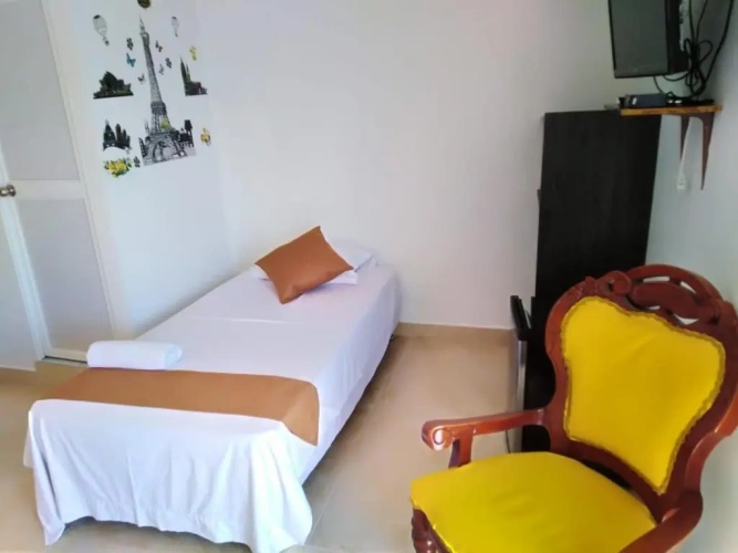 1 Bedroom Apartment