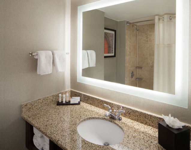 Embassy Suites by Hilton Philadelphia Airport photo 11