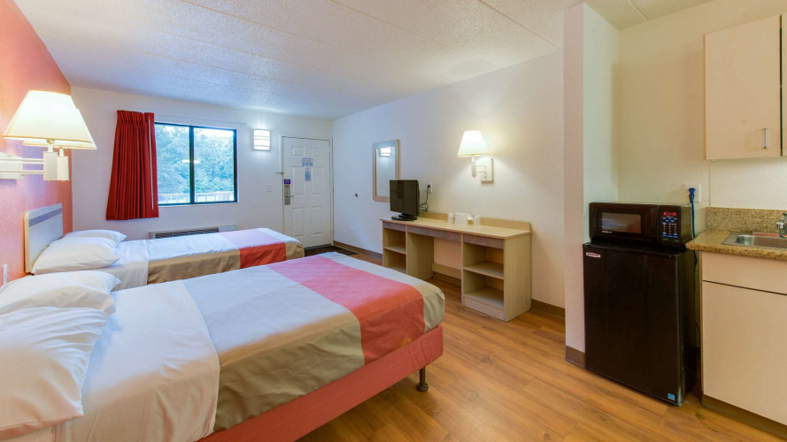 Motel 6 Norfolk, VA