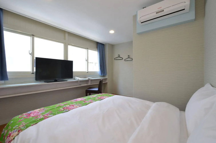 Fun House - Hostel
