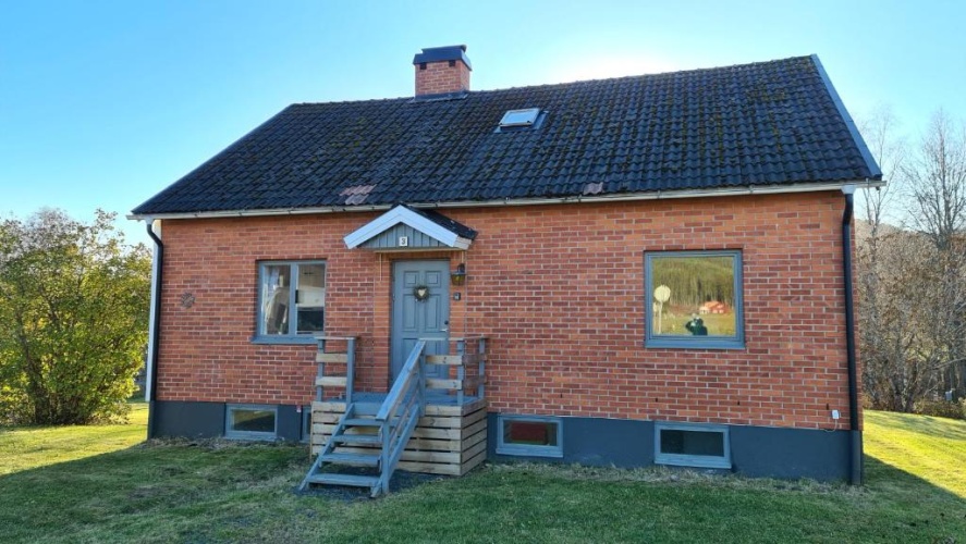 4 Bedrooms Cottage