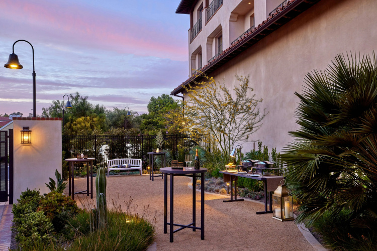 Inn At The Mission San Juan Capistrano, Autograph photo 42