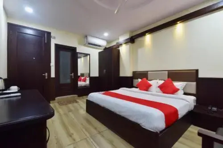 Hotel Anant by OYO Rooms