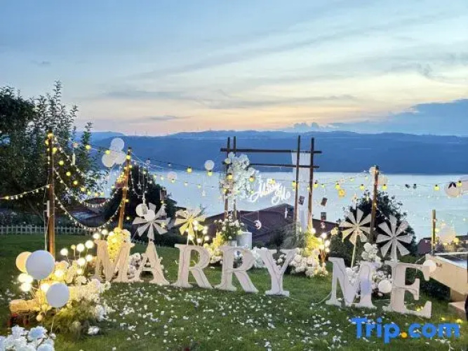 Lakeside Kafka Golf Holiday Villa