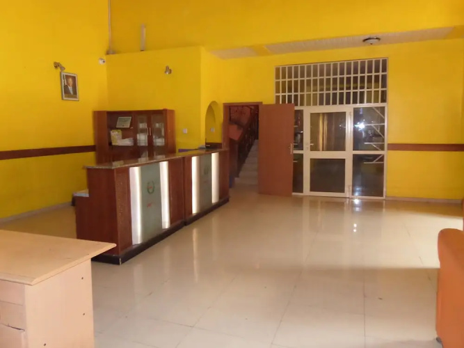 Bakis Continental Hotel