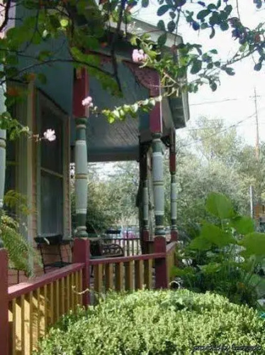 Robins Nest Bed and Breakfast Inn