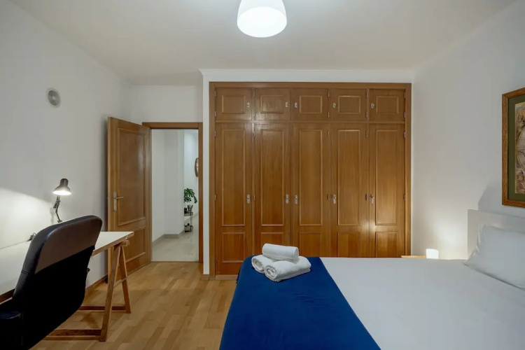 Carcavelos Modern Apartment by Homing