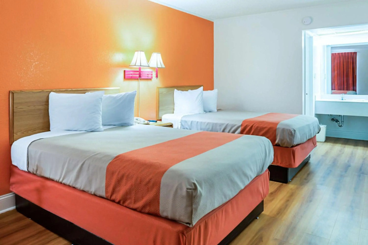 Motel 6 Perry, GA