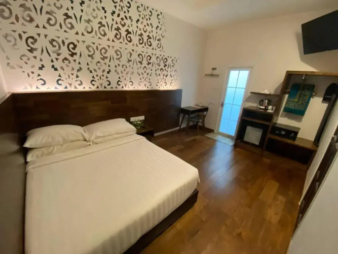 Serapi Hotel