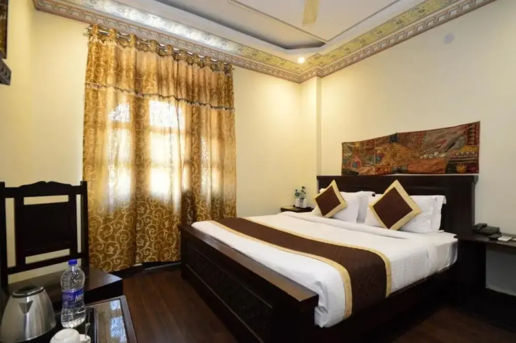 Hotel Surya Garh