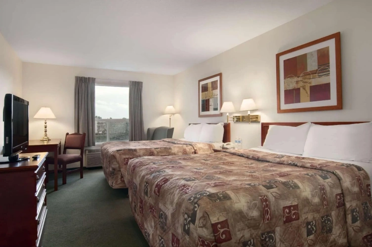 Standard Quadruple room