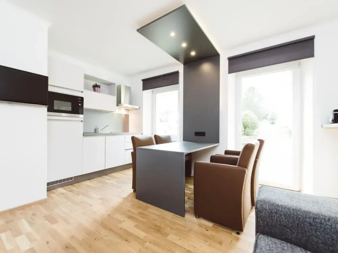 Mountain-view Styria Apartment