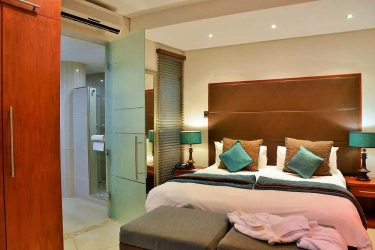 Deluxe Double Suite with balcony