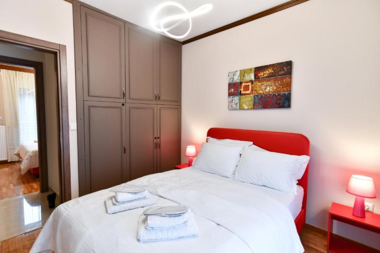 Deluxe Apartment