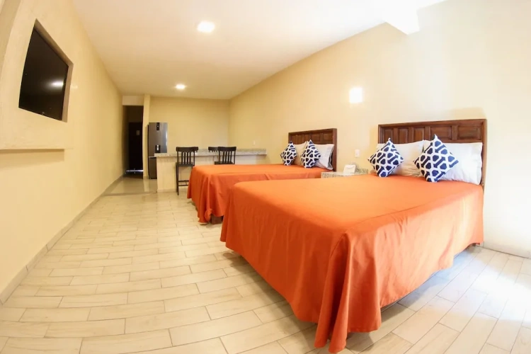 Quadruple Suite