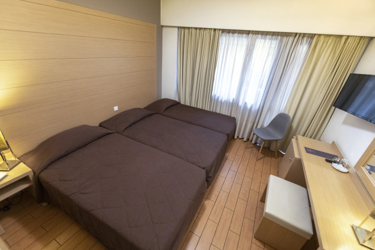 Parnon Hotel