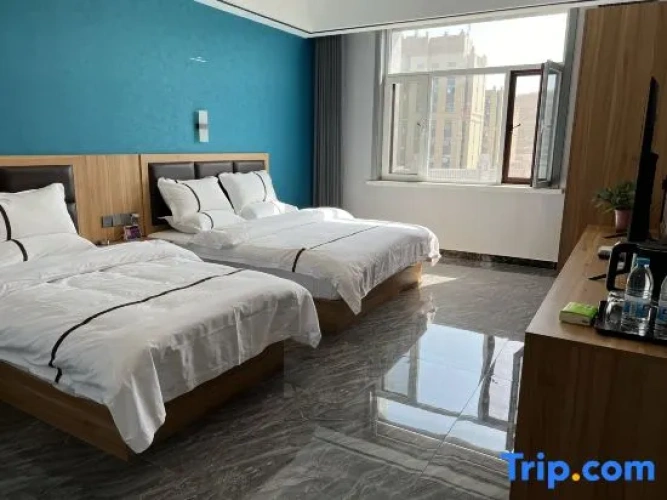 Deluxe Suite