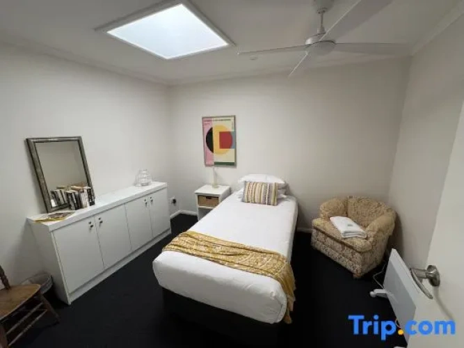 3 Bedrooms Double Apartment