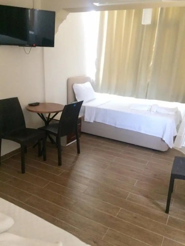 Ev Otel