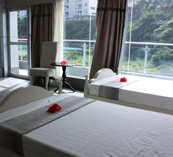 Crystal Palace Hotel