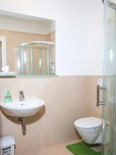 Beautiful Central Apartment Thámova