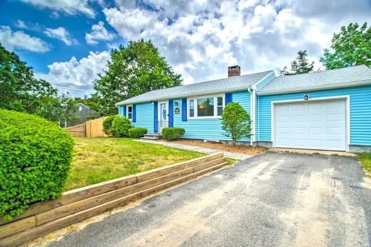 3 Bedrooms Cottage