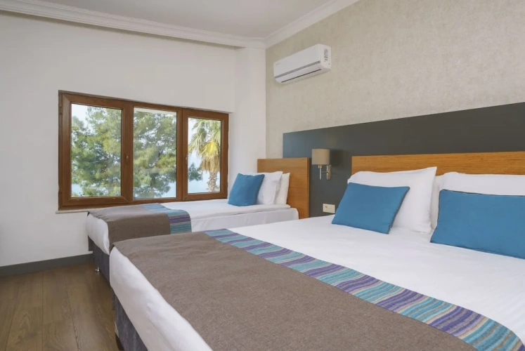 Deluxe Family room with sea view