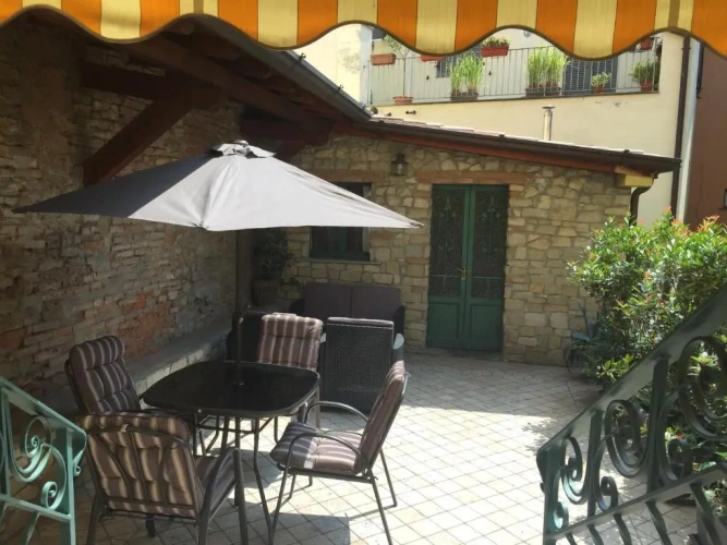 2 Bedrooms Cottage