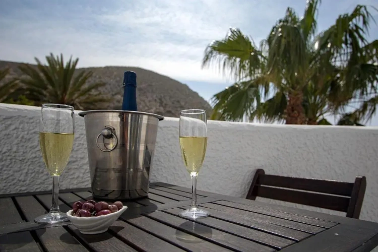 Standard Double room with balcony and with partial sea view