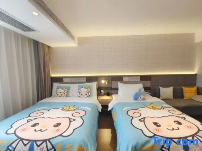Standard Twin Family room