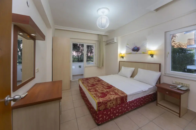 Ces Club Hotel