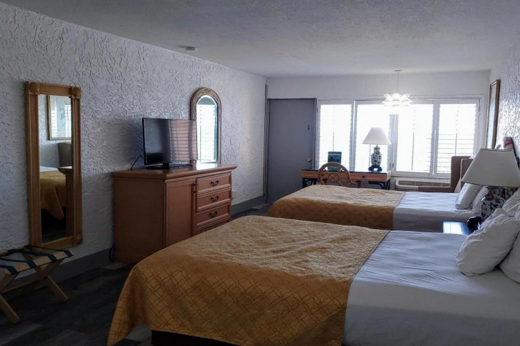 Casa Loma Inn