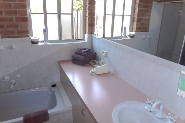 Colonial Motor Inn Bairnsdale