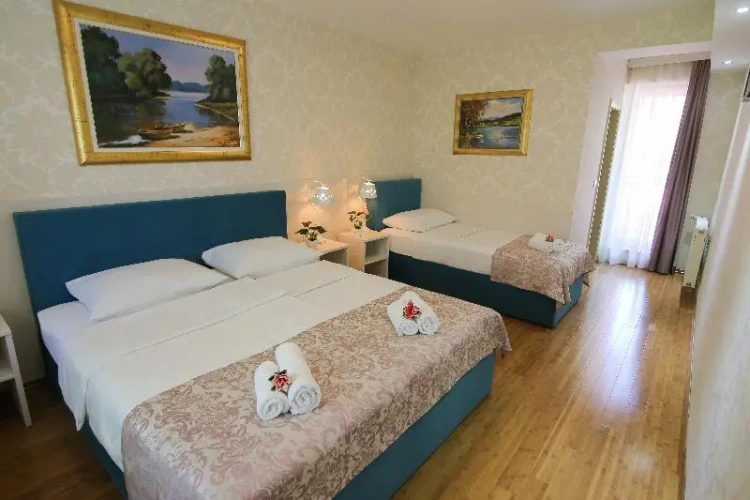Standard Double room with garden view