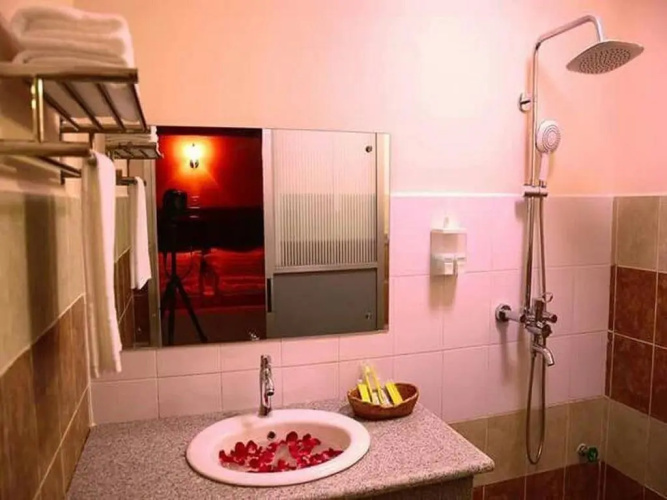 Real Link Hotel