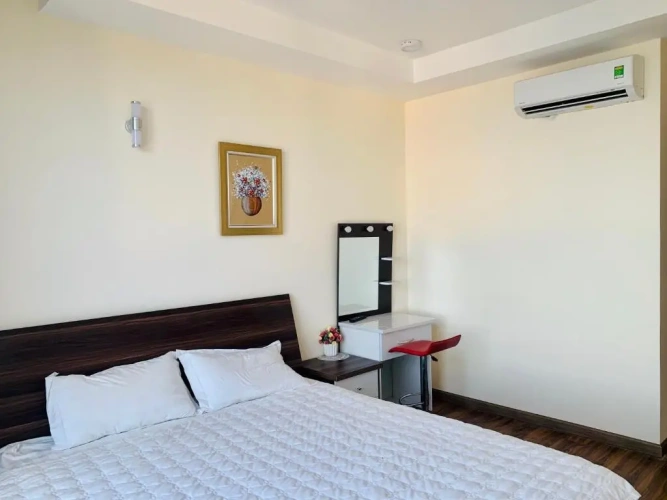 3 Bedrooms Apartment