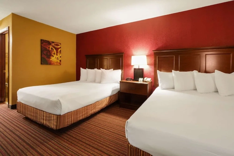 Standard Quadruple room