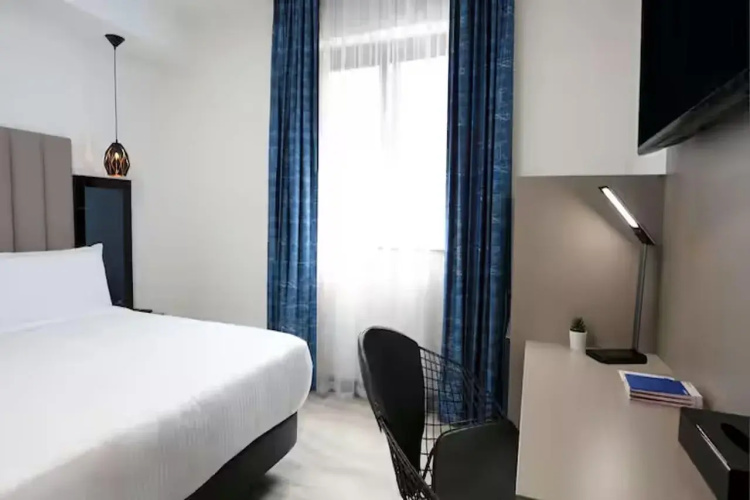 Spark by Hilton Luton