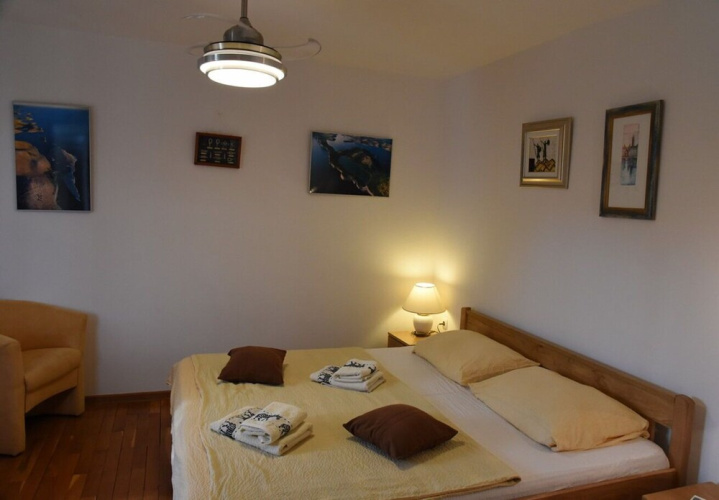 Apartments Ema