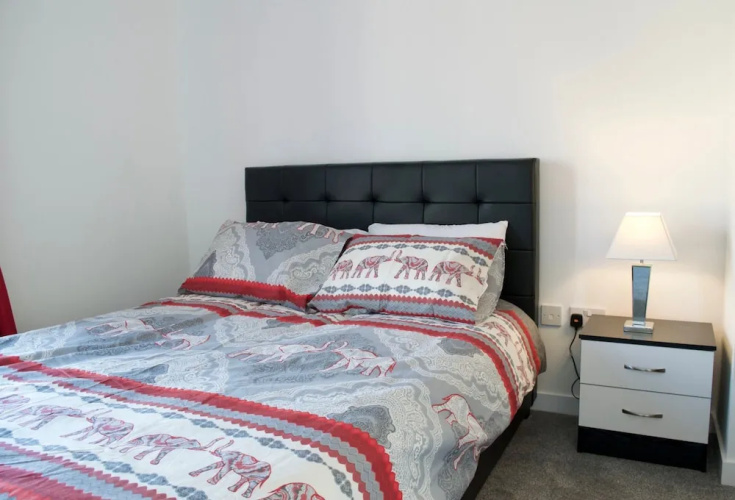 2 Bedroom Flat In Edinburgh