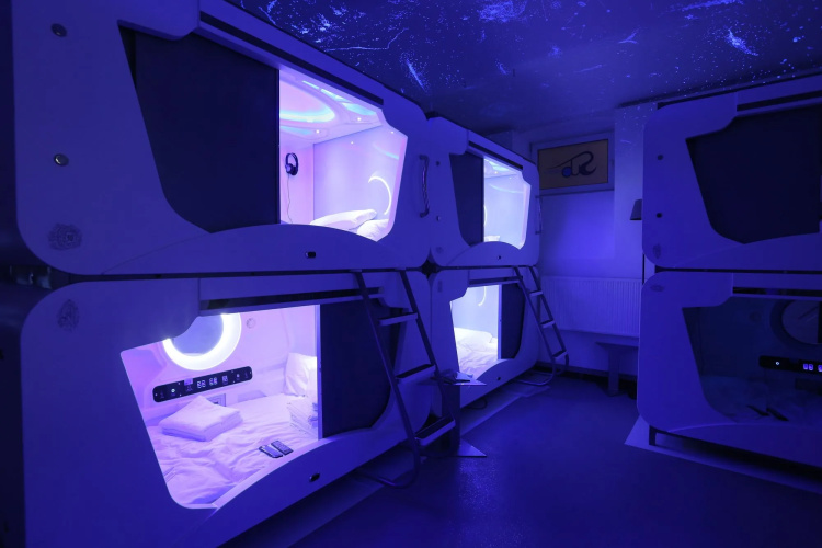 SubSpace Hostel