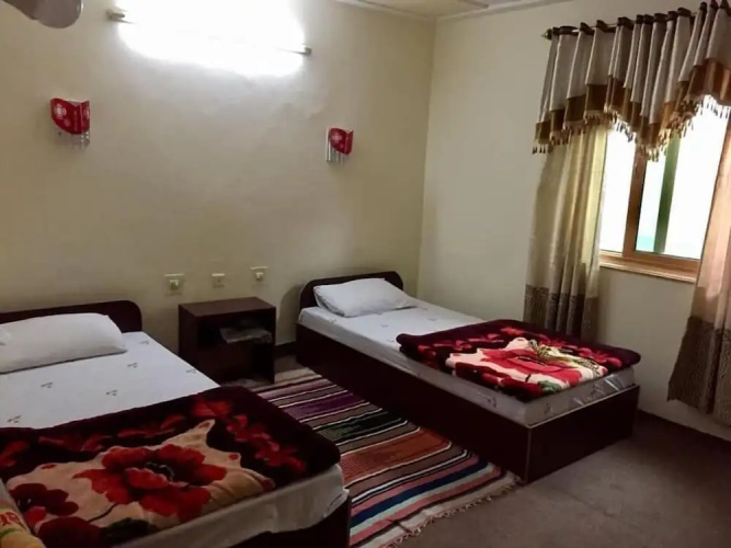Tibet Motel
