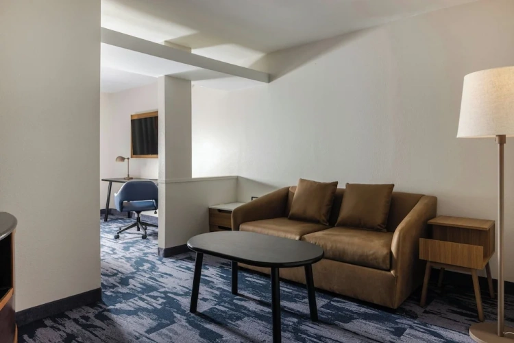 1 Bedroom Suite