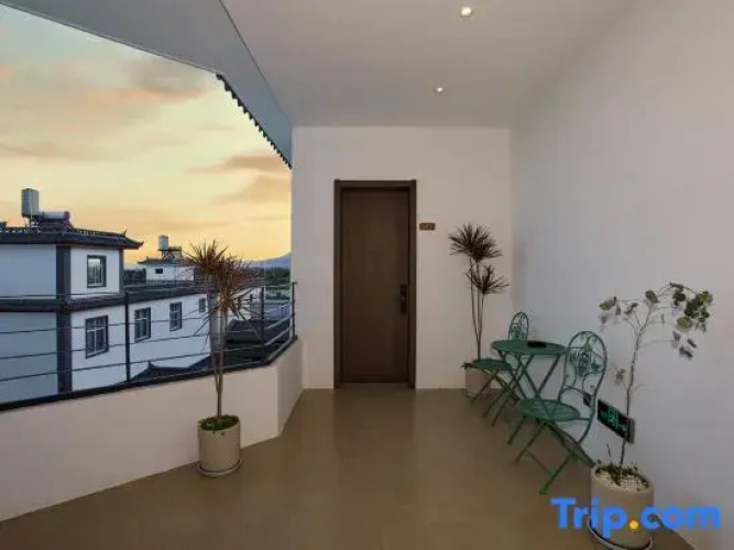 Ruoyun Designer Homestay