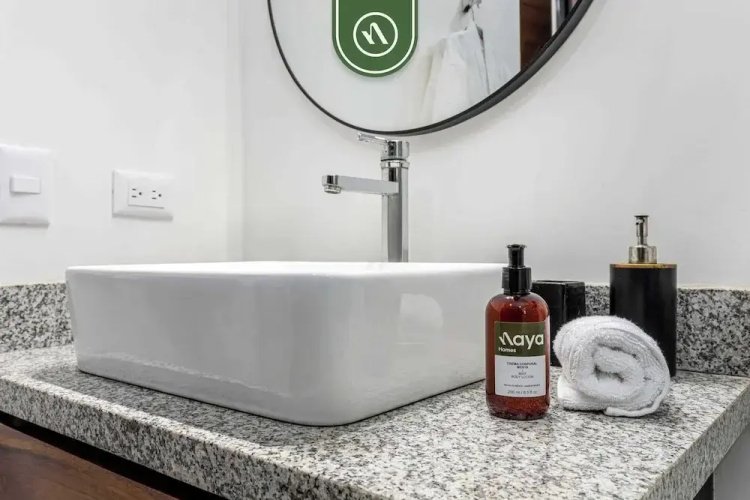Amazing 2BR Condo With Rooftop Pool - BBQ